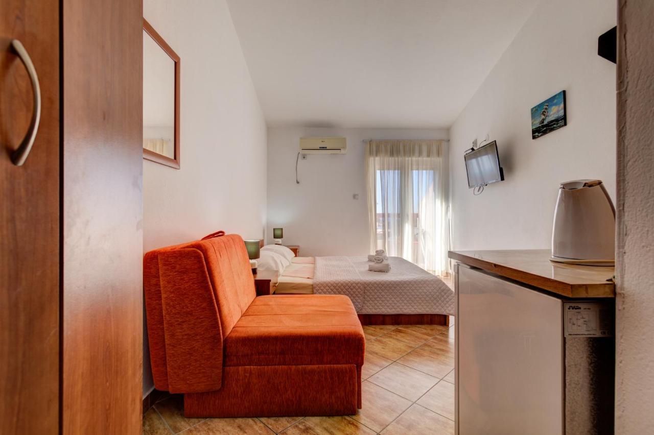 Villa Savovic Petrovac Exteriör bild