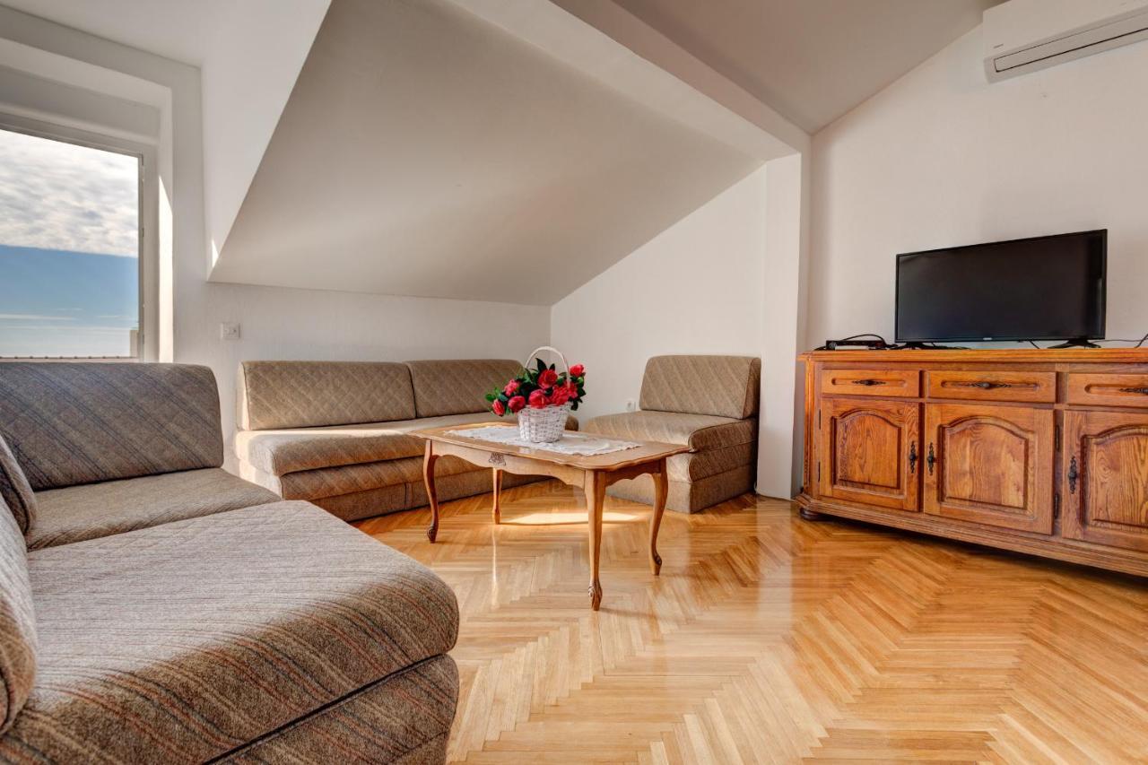 Villa Savovic Petrovac Exteriör bild