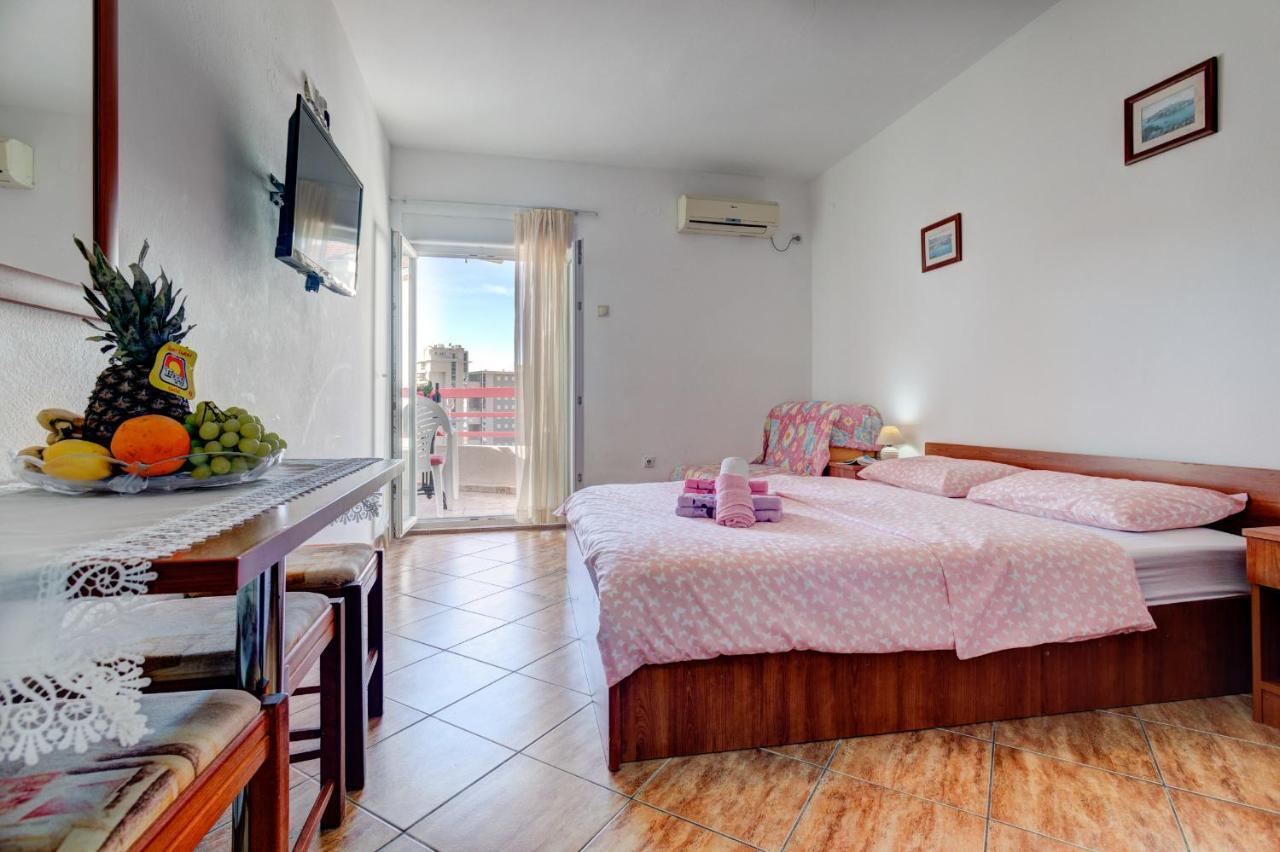 Villa Savovic Petrovac Exteriör bild