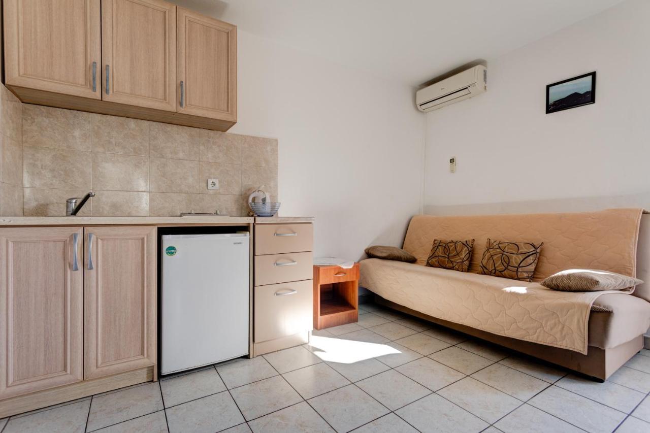 Villa Savovic Petrovac Exteriör bild