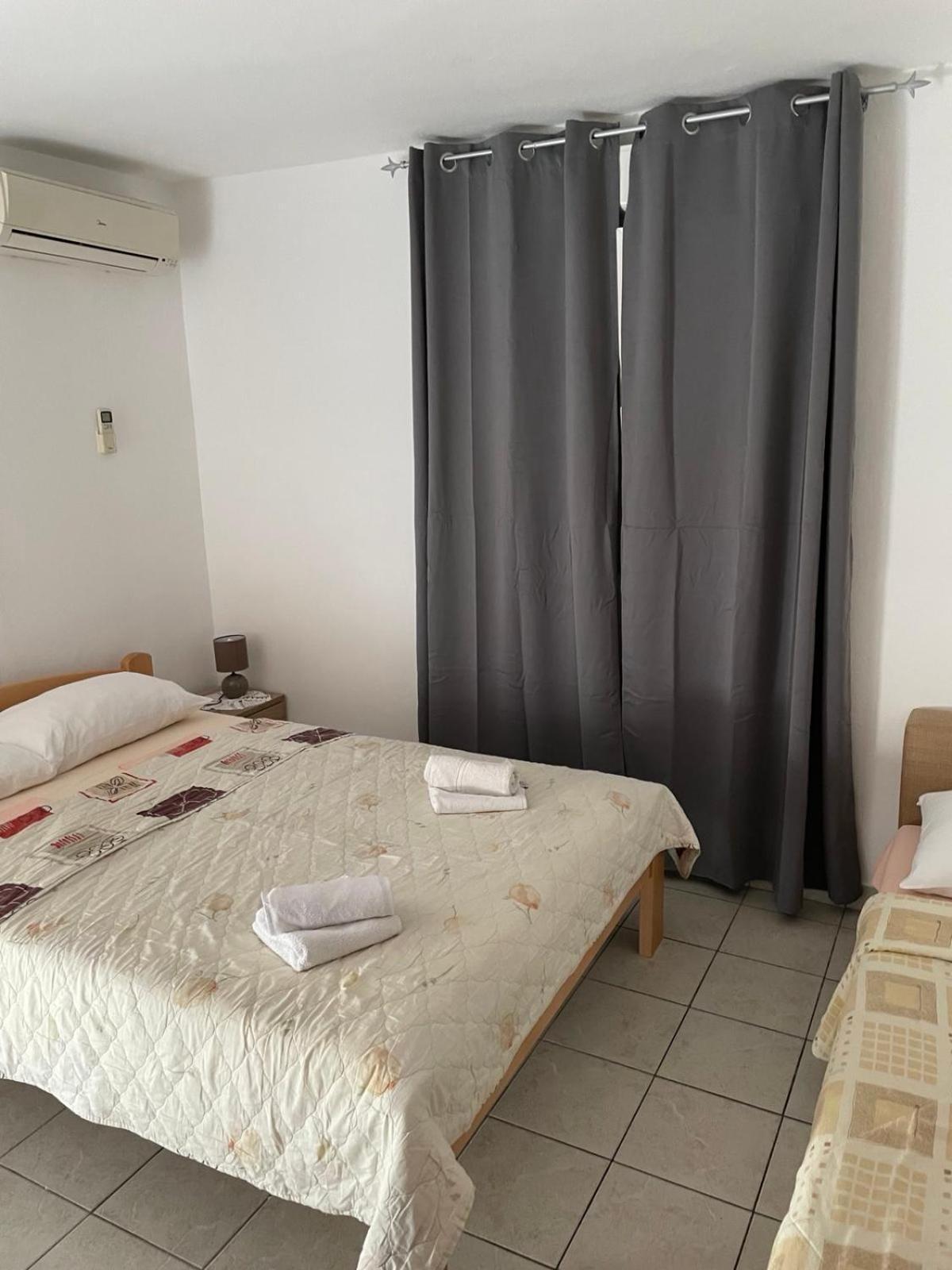 Villa Savovic Petrovac Exteriör bild
